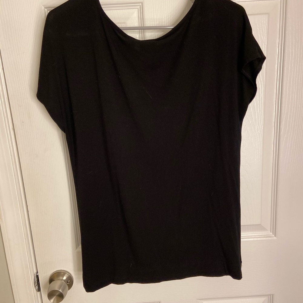 Black basic top - Picture 3 of 3